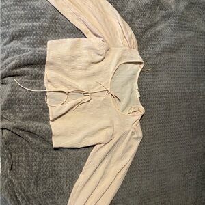 Levi's Cream Long Sleeve Top